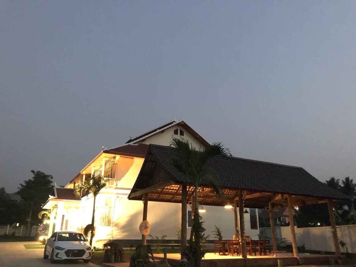 Leego Hotel 루앙프라방 외부 사진